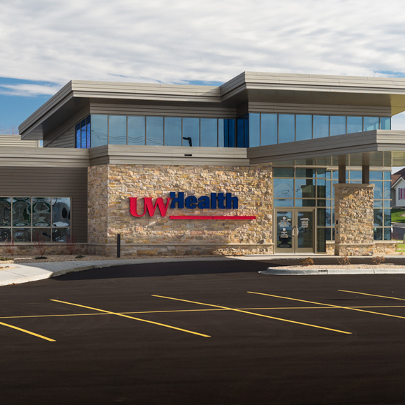Front entrance of the UW Health Cottage Grove clinic, a Tri-North Builders project.
